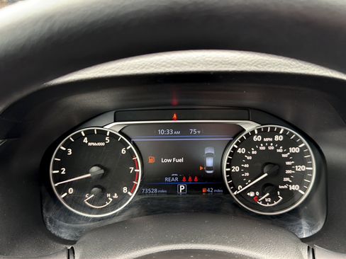 Used 2023 Nissan Altima 2.5 SV FWD image 15