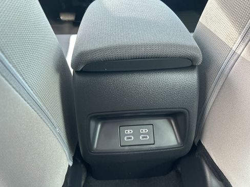 New 2026 Toyota Corolla LE image 9