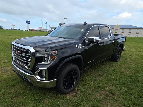 Used 2019 GMC Sierra 1500 SLT w/ X31 Off-Road Package AWD/4WD image 3