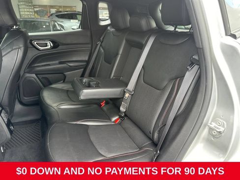 Used 2025 Jeep Compass Trailhawk AWD/4WD image 5