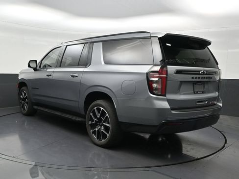 Used 2024 Chevrolet Suburban RST w/ Luxury Package RWD image 3