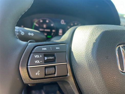 New 2025 Honda Accord EX-L image 18