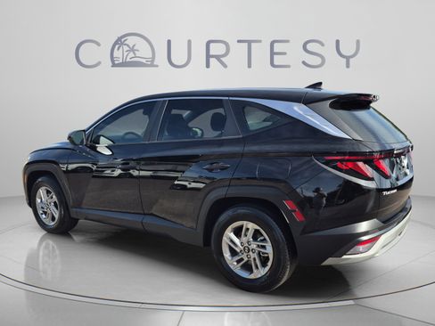 Used 2025 Hyundai Tucson SE FWD image 5