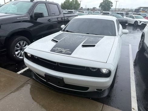 Used 2018 Dodge Challenger R/T Plus RWD image 2