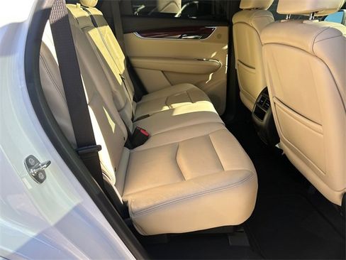 Used 2017 Cadillac XT5 Premium Luxury image 15