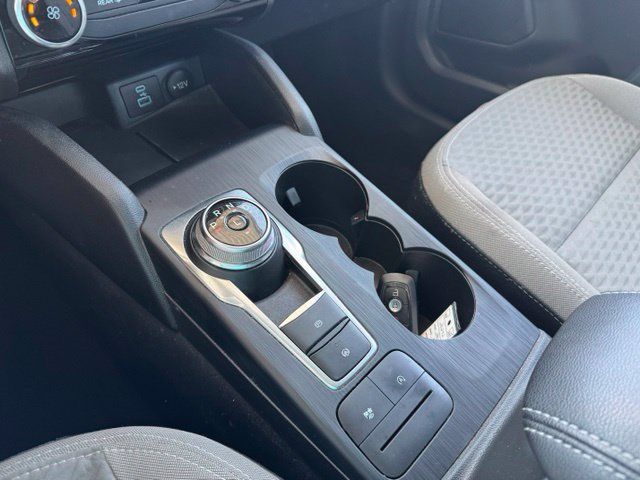 Used 2022 Ford Escape SE FWD image 10