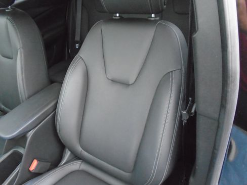 Used 2024 Buick Encore GX Sport Touring w/ Comfort Package AWD/4WD image 42