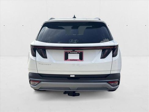 New 2025 Hyundai Tucson SEL image 8