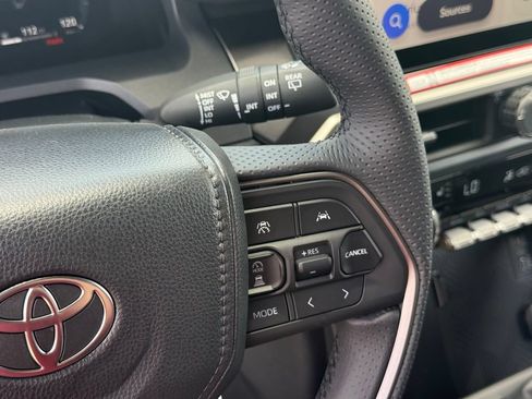 New 2026 Toyota 4Runner TRD Off-Road Premium AWD/4WD image 15