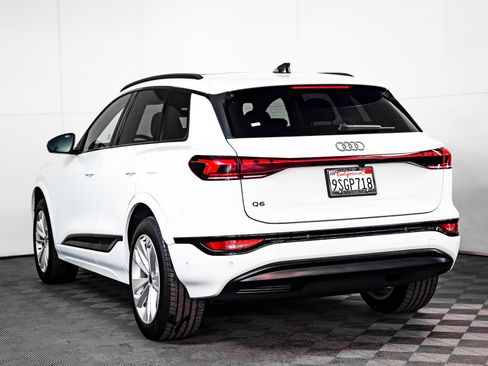 Certified 2025 Audi Q6 e-tron Premium w/ Convenience Package image 2
