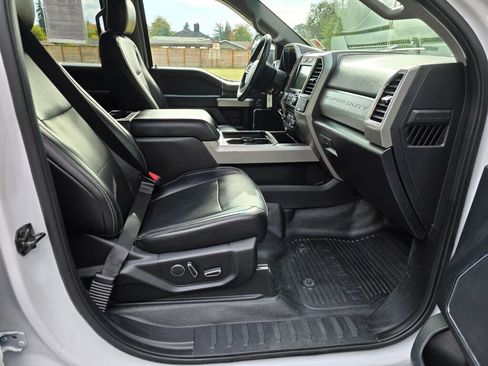 Used 2018 Ford F250 Lariat image 14