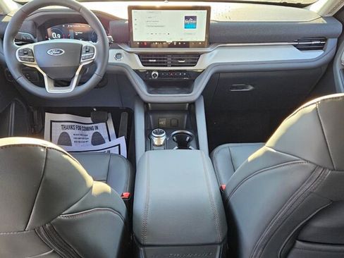 New 2026 Ford Explorer Active w/ Active Comfort Package image 8