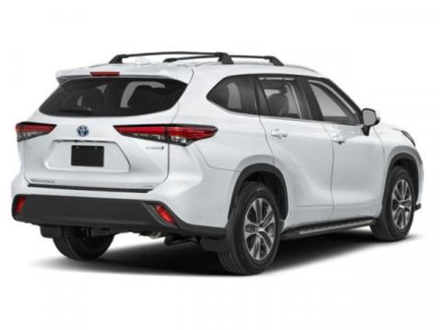 New 2026 Toyota Highlander XLE AWD/4WD image 2