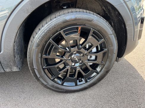 Used 2022 Kia Telluride EX w/ EX Premium Package AWD/4WD image 10