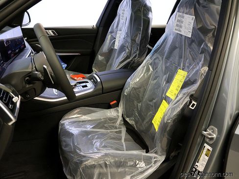 New 2026 BMW X5 xDrive40i w/ M Sport Package image 10