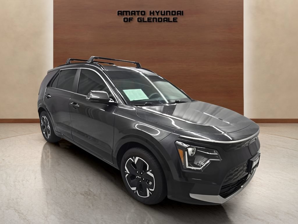 Used 2023 Kia Niro Wind w/ Wind Preserve Package FWD image 8