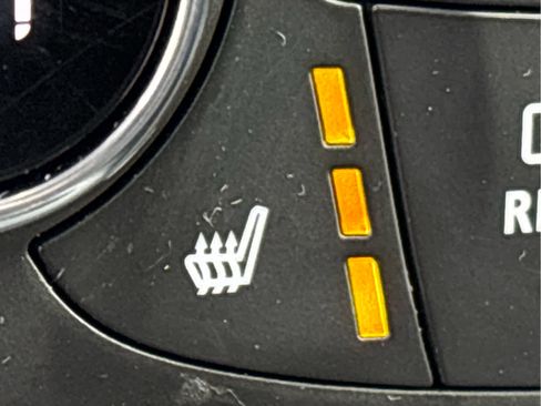 Used 2020 Chevrolet Equinox LT image 17