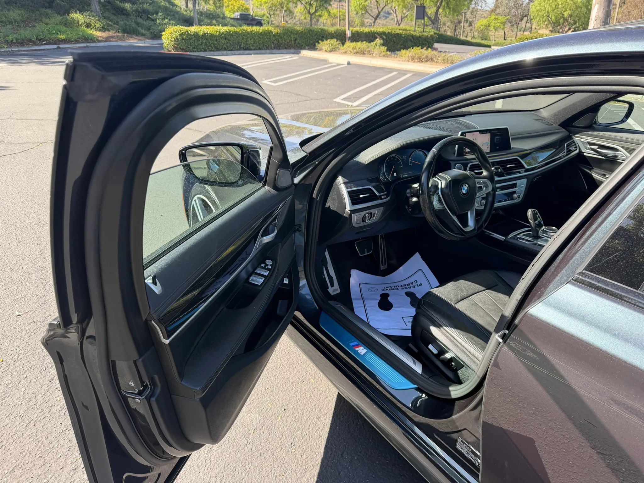 Used 2019 BMW 740i w/ M Sport Package RWD image 10