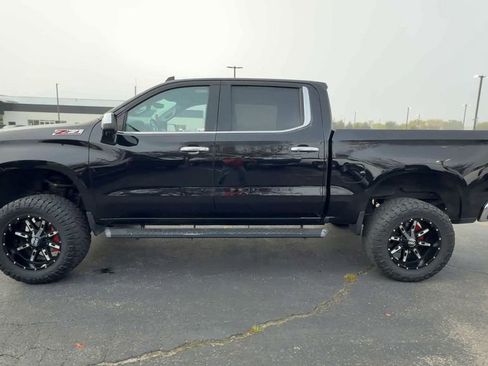 Used 2019 Chevrolet Silverado 1500 LTZ w/ LTZ Premium Package image 5