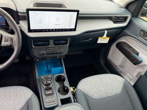 New 2025 Ford Maverick XLT w/ XLT Luxury Package image 13