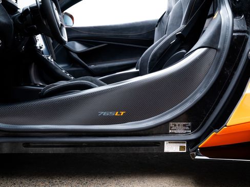 Used 2022 McLaren 765LT RWD image 14