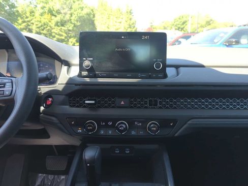 Used 2023 Honda Accord EX image 23