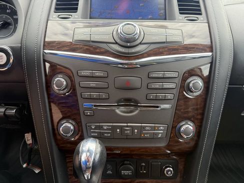 Used 2019 Nissan Armada Platinum w/ Captain's Chairs Package RWD image 16