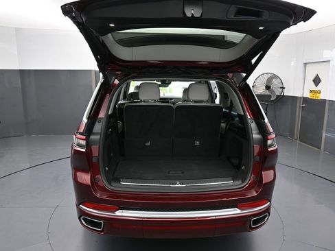 Used 2023 Jeep Grand Cherokee L Summit w/ Luxury Tech Group V image 45