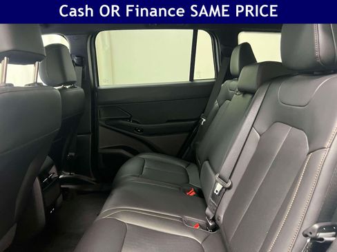 Used 2026 Jeep Cherokee Limited AWD/4WD image 14