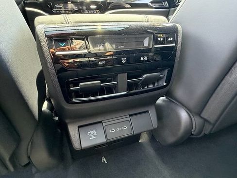 New 2026 Acura MDX w/ Technology Package FWD image 13
