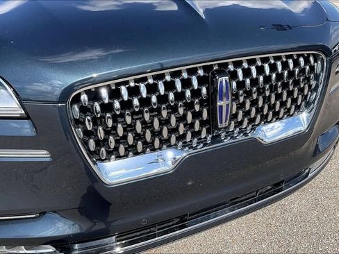 Used 2022 Lincoln Aviator Black Label Grand Touring AWD/4WD image 5