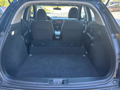 Used 2018 Honda HR-V LX image 19