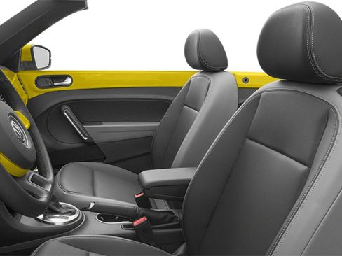 Used 2014 Volkswagen Beetle 2.5 image 8