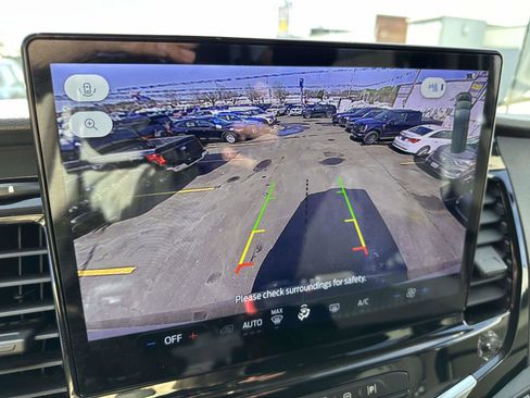 Used 2023 Ford Transit 350 XLT image 23