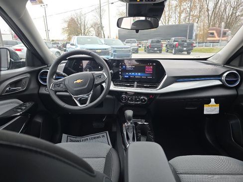 New 2026 Chevrolet Trax LT w/ LT Convenience Package image 18