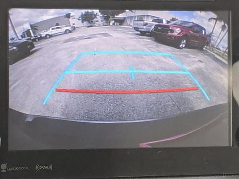 Used 2017 Toyota Sienna LE image 12