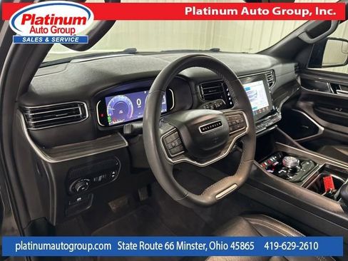 Used 2022 Jeep Wagoneer Series III image 13