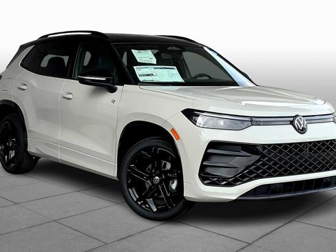 New 2026 Volkswagen Tiguan SE R-Line image 2