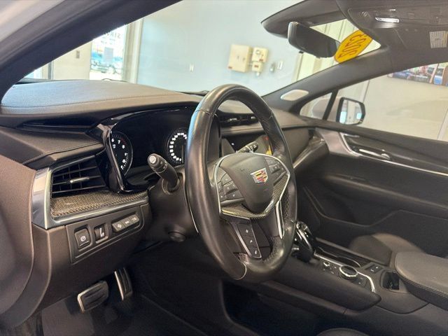 Used 2023 Cadillac XT5 Sportv w/ Technology Package AWD/4WD image 26