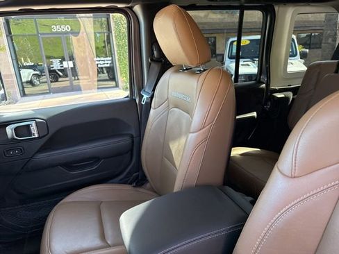 Used 2023 Jeep Wrangler Unlimited Rubicon 4xe image 18