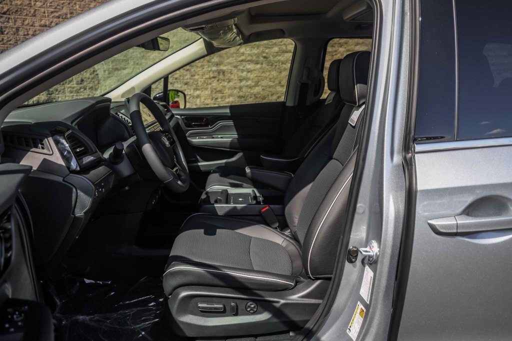 New 2026 Honda Odyssey Elite image 13