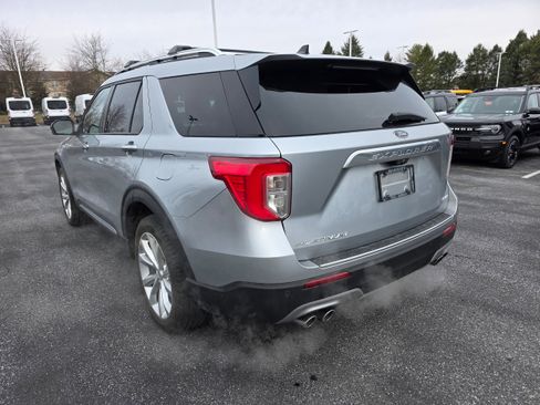 Certified 2023 Ford Explorer Platinum w/ Premium Technology Package AWD/4WD image 3