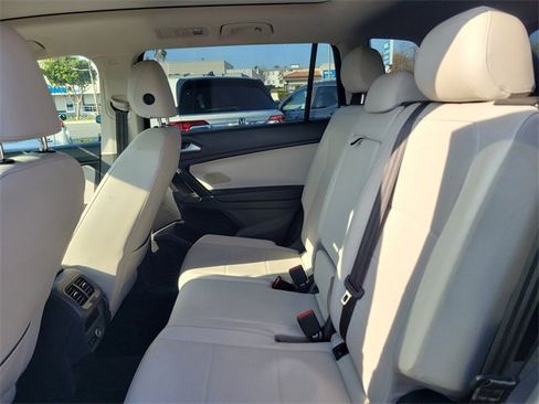 Used 2020 Volkswagen Tiguan SEL image 12
