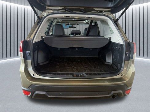 Certified 2023 Subaru Forester Limited image 9