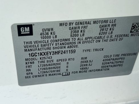 Used 2017 Chevrolet Silverado 2500 High Country w/ Duramax Plus Package AWD/4WD image 28