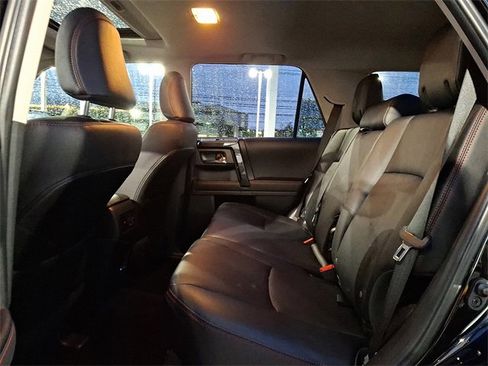 Certified 2024 Toyota 4Runner TRD Off-Road Premium image 17