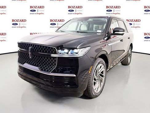New 2026 Lincoln Navigator Reserve AWD/4WD image 4