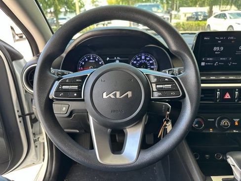 Used 2023 Kia Forte LXS w/ LXS Technology Package FWD image 20