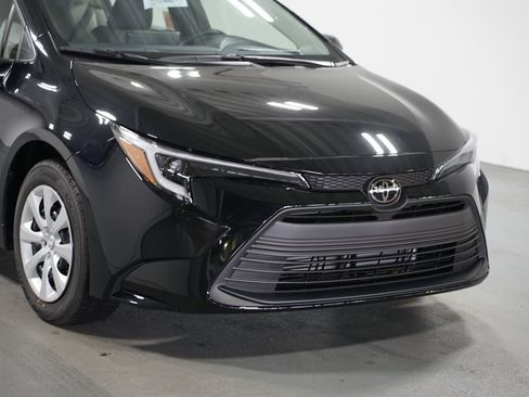 New 2026 Toyota Corolla LE image 4