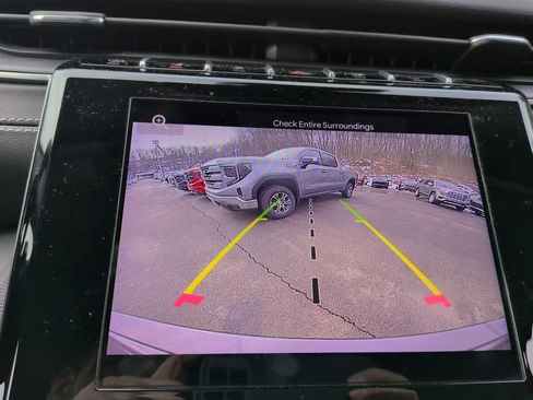 Used 2024 Jeep Grand Cherokee Laredo X w/ Trailer Tow Package image 37